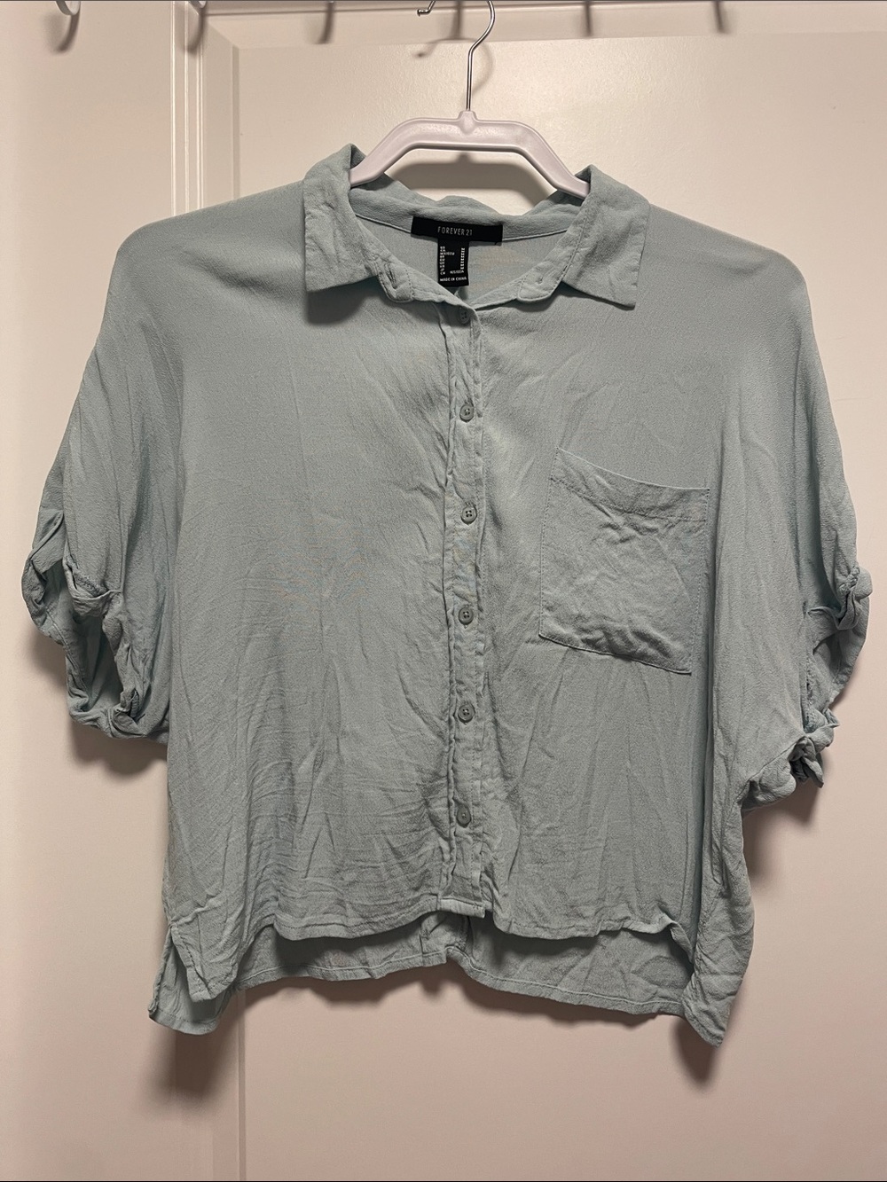 Forever 21 button up crop blouse